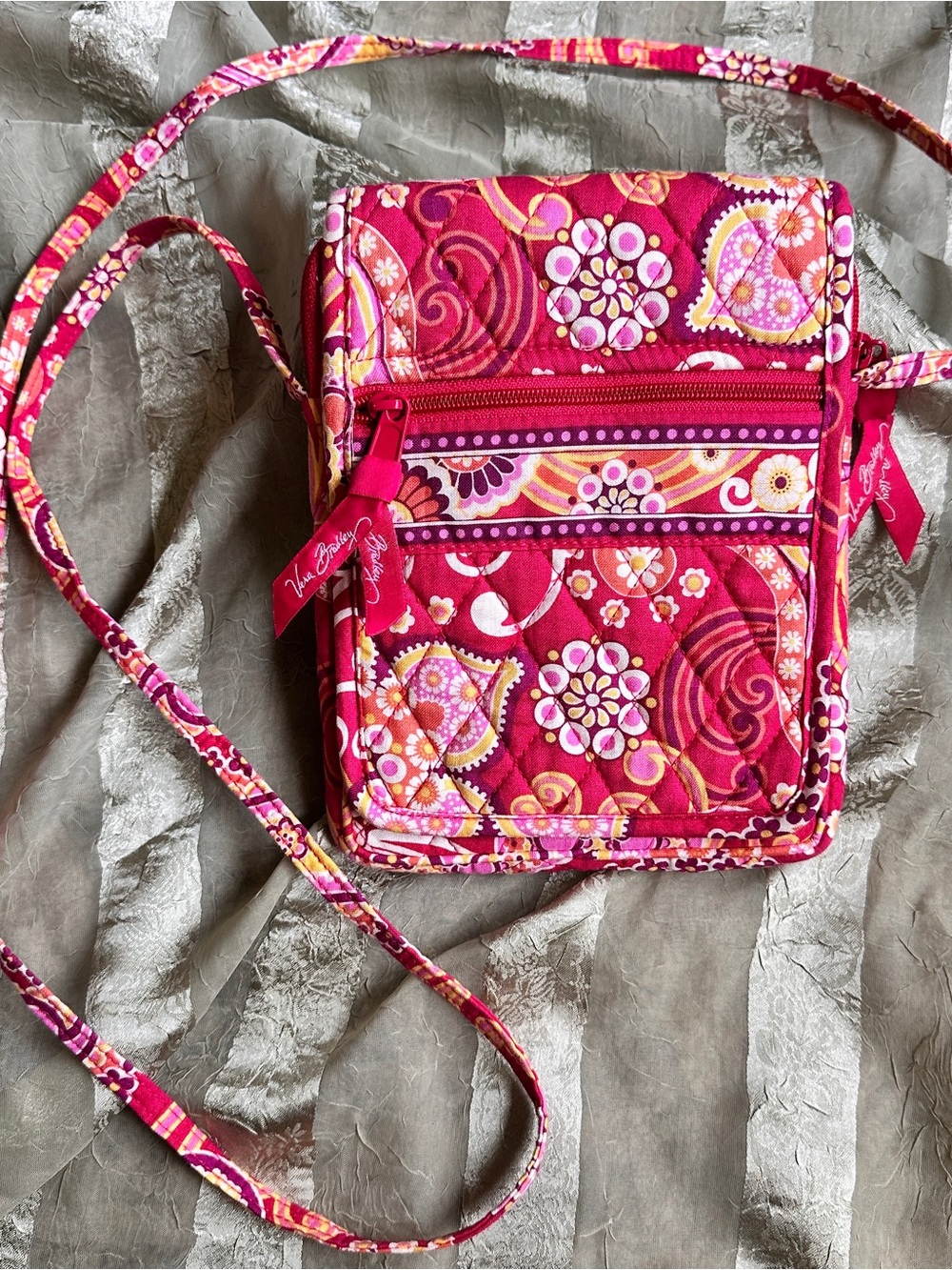 Vera Bradley Raspberry Fizz Hot Pink Quilted Floral Crossbody Shoulder Bag